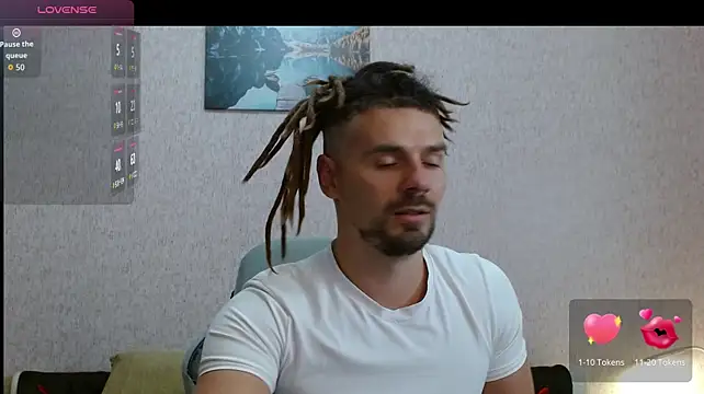 Онлайн чат XXX Aestheticguy101