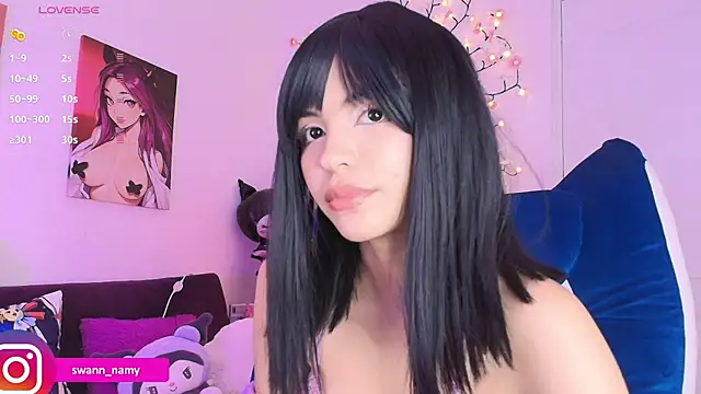 Swannamy - Domi clit with cum all over