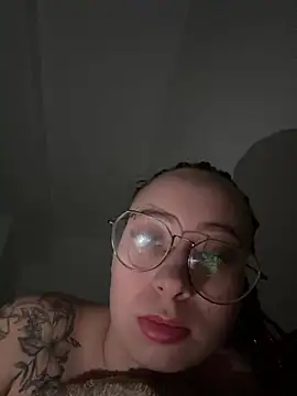 Queenlo_xxx - gagne 2 vidéos💦