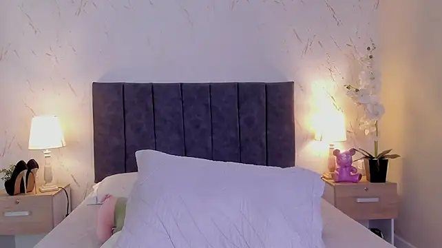Emilly_BeaumontのライブXXXチャット