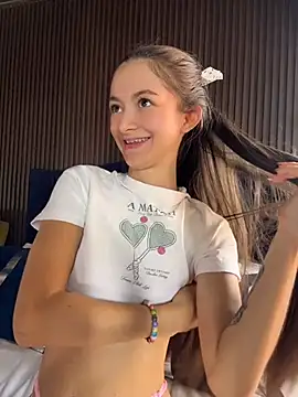 Chat +18 de Chanel_Win ao vivo