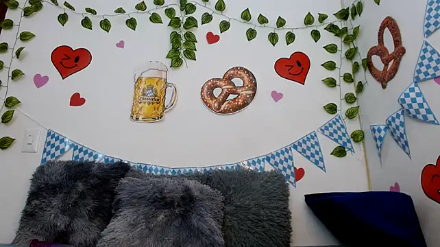 MarillynMorgan - 🍗Flash Titis and Zoom niples🍻