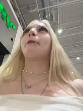 AngelinaTous