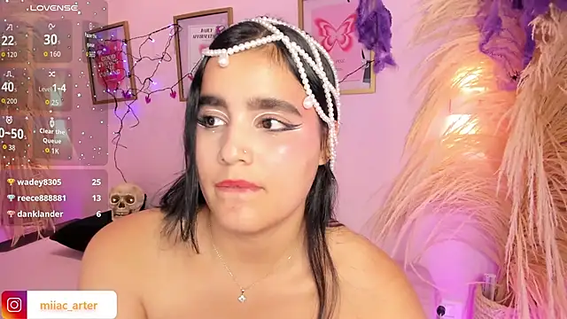Chat XXX en directo de MiaaCarter_