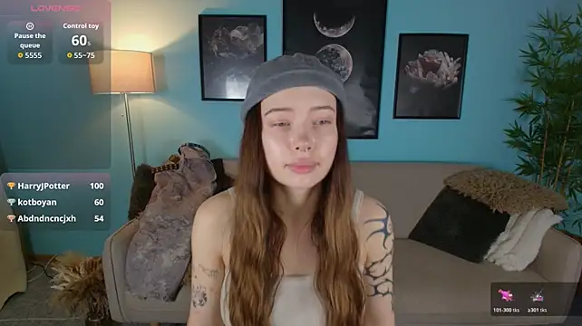 _DragonFlya_'s Live XXX Chat