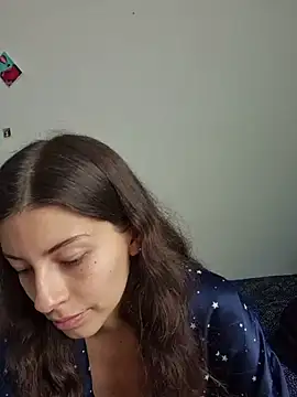 IrisBound - Squeeze tits