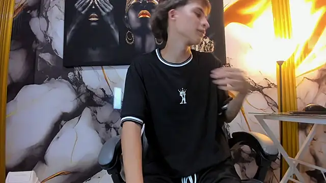 צ'אט XXX בשידור חי של mono_blonde
