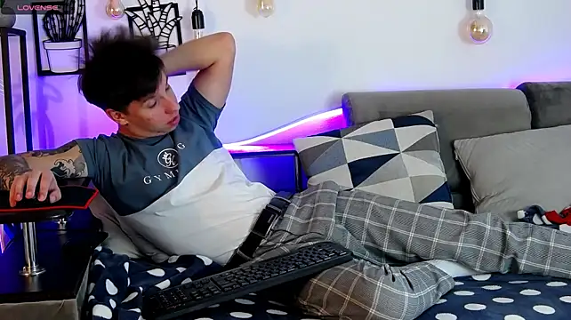 ThomasEdisonn – Naživo XXX chat