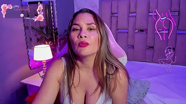 Anna-Sousa - SPREAD ASS 🍑FUCK PUSSY IN DOGGY