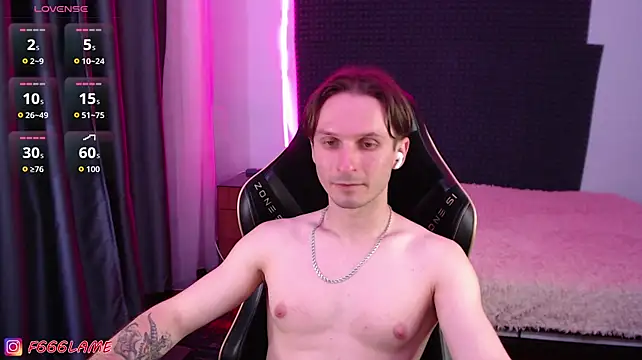 Chat XXX ao vivo de F666LAME
