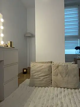 Katty_Pery - Boobies out