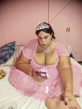 Strongshemail Adlı Modelin Canlı XXX Sohbeti