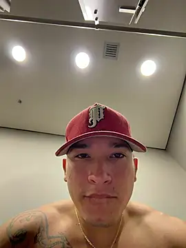 Horny_nick19 现场XXX聊天