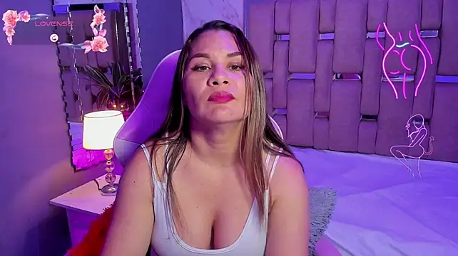 Anna-Sousa - SPREAD ASS 🍑FUCK PUSSY IN DOGGY