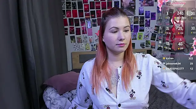 Ulya1smitt - I fuck my ass with my fingers and a dild