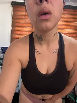 Chatroom XXX en direct de Bruja_lu