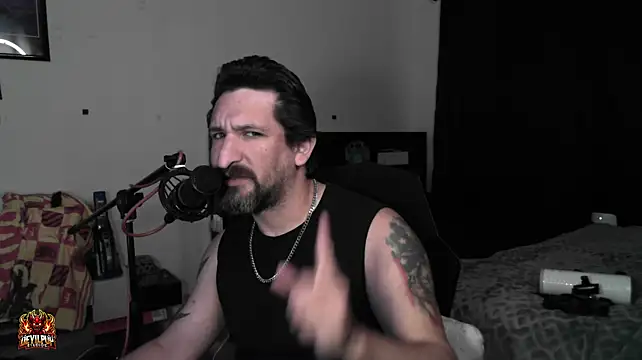 צ'אט XXX בשידור חי של DevilPup75_