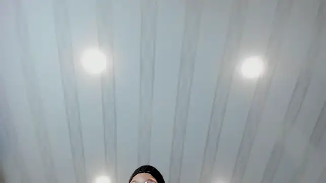IsabellaReinaa - spanks my ass 3times