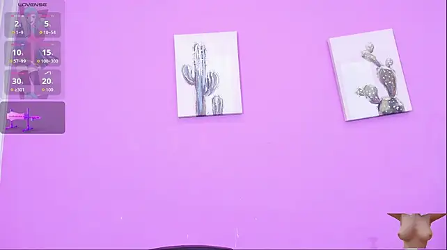 Susan__bigass - Pinch nipples