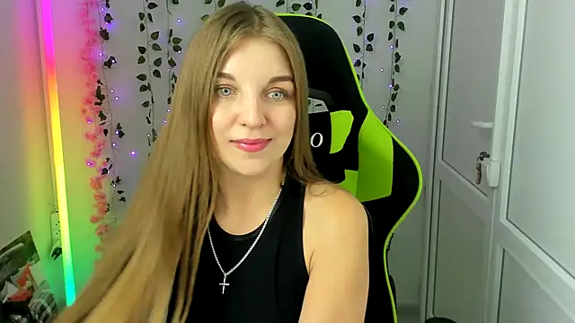 LuckyKinsley 라이브 XXX 채팅