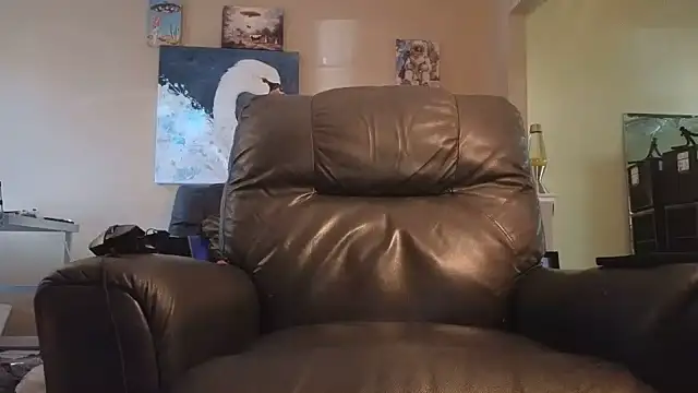 Single_White_Male's Live XXX Chat
