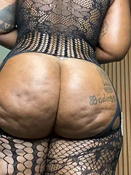 juicybatate's Live XXX Chat