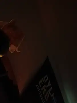 crazycam619のライブXXXチャット