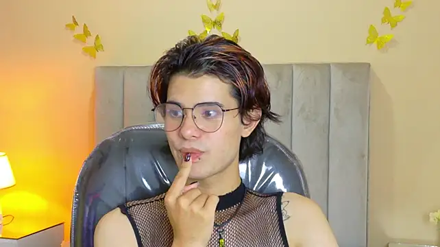 Derek_Sinn's Live XXX Chat