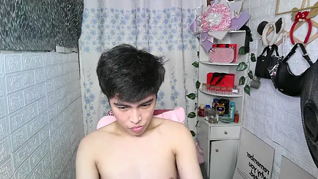 Chat XXX Live _peachyboyyy