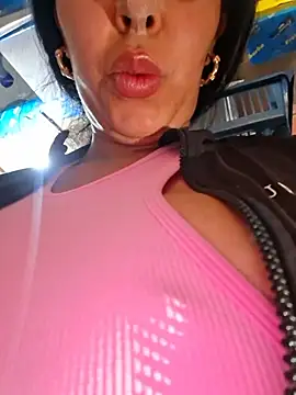Luianna's Live XXX Chat