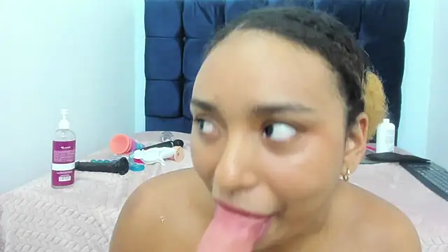 Saray_sexylove - show squirt ☂💦