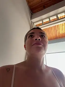 Chat +18 de Sarita-candy ao vivo