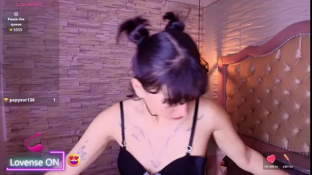 Narastorn's Live XXX Chat