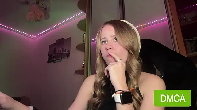 Aurorain - Bring my big booty nice and close to you