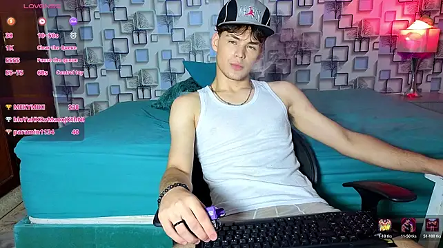 Chat XXX en directo de LoganSteel_