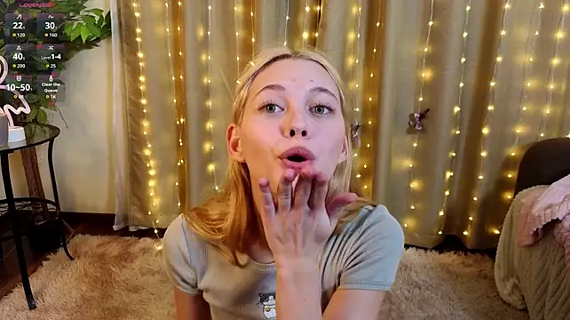 XXX chat uživo modela HarriettKitty