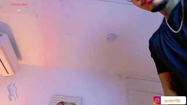 JordanSmiith_ Chat XXX in diretta