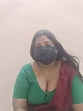Tamil_Milf live XXX chat