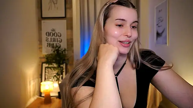 ShyHotNerd - Szoknya le es segg kremezes / Skirt off