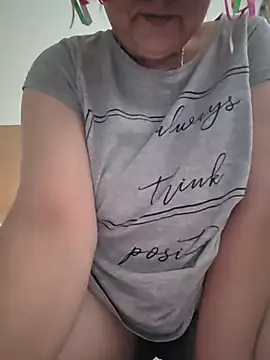 Chat +18 de MeliissaMely ao vivo