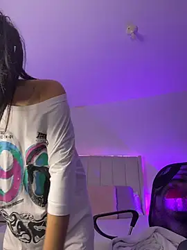 Czat XXX na żywo – Mirandaa_Rogers