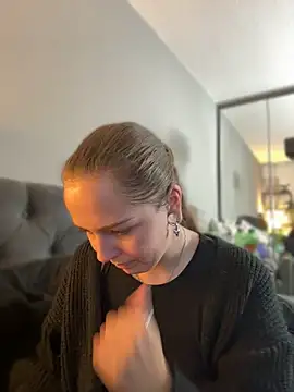 MaryPeach666 - 3x Pussy Pic