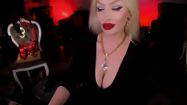 FinDomGod লাইভ XXX চ্যাট