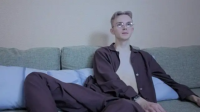 Czat XXX na żywo – Midnight_gospell
