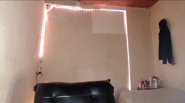 XXX chat uživo modela cherry_cleou