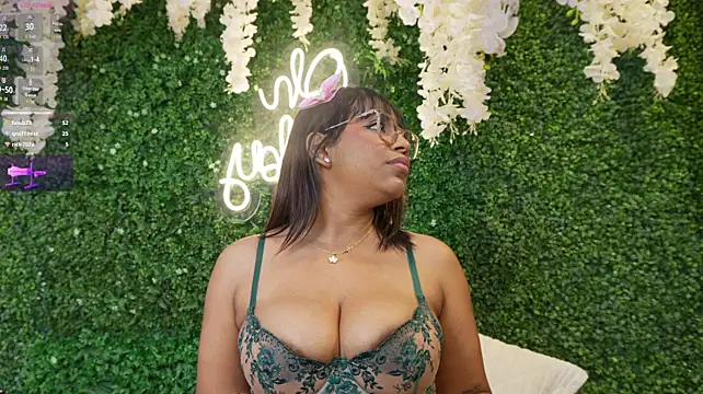 Canela_Montiel - Ride dildo