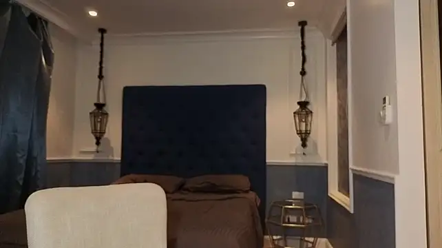 Marrymeplz Adlı Modelin Canlı XXX Sohbeti