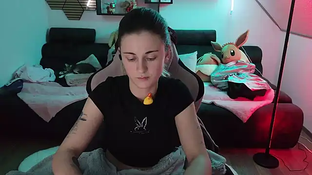 XXX chat uživo modela Melly4You