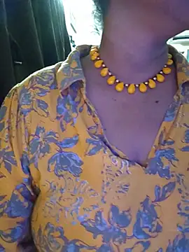 SRUTHI-8 Live XXX-Chat