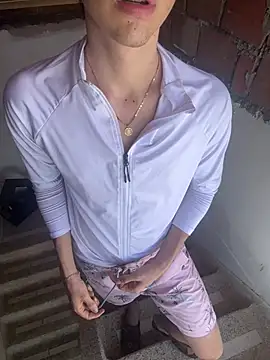 Liam_Moss Adlı Modelin Canlı XXX Sohbeti